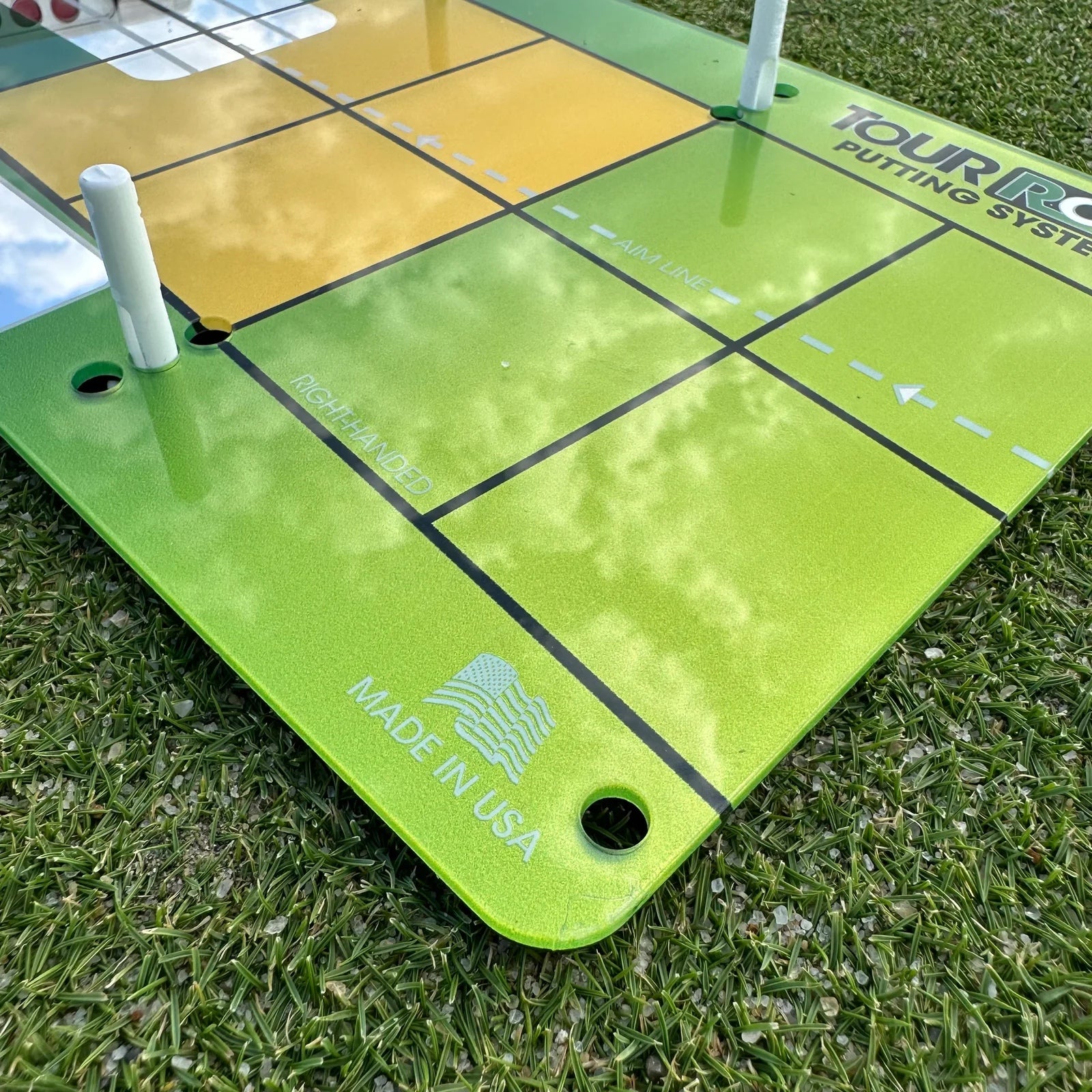 Tour Roll Putting Mirror System
